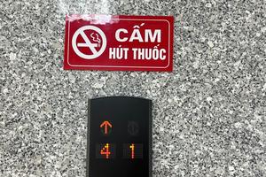 Cần mạnh tay đối với hành vi hút thuốc lá nơi công cộng