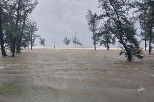 Bộ Xây dựng cập nhật công tác ứng phó và những thiệt hại ban đầu do bão số 10 gây ra