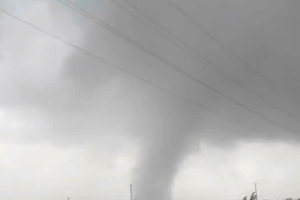 Ninh Bình: Giông lốc làm 6 người chết, 7 người bị thương