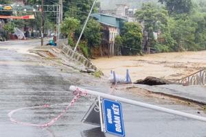 Thanh Hóa: Cầu cứng Quan Sơn bị xói lở mố cầu, có nguy cơ sập