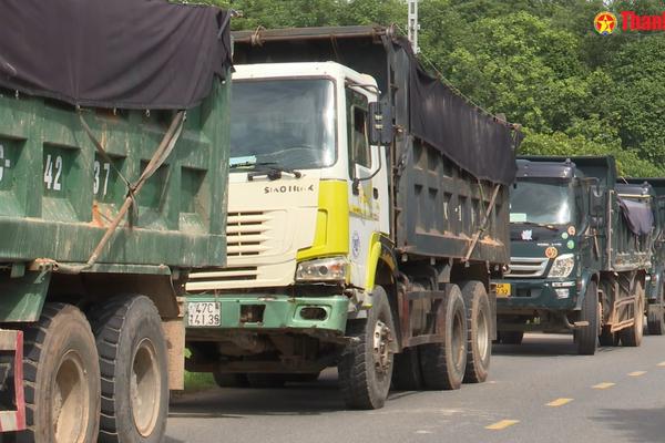 Chấn chỉnh hoạt động vận chuyển đất đá trên địa bàn tỉnh Quảng Trị