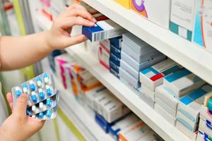 Bộ Y tế yêu cầu cung ứng đủ thuốc phục vụ công tác khám chữa bệnh, phòng chống dịch bệnh sau bão, lũ