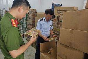 Quản lý thị trường Hà Nội quyết liệt lập lại trật tự thị trường bánh Trung thu