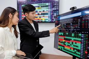 Ngân hàng, bất động sản và thép dẫn dắt tăng trưởng lợi nhuận quý 3/2025