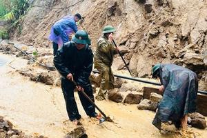 Chính quyền nỗ lực khắc phục sạt lở, giữ vững mạch giao thông sau bão số 10 ở Thanh Hóa