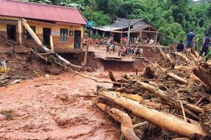 Quân đội sẵn sàng bay cứu hộ, ứng phó khẩn cấp hoàn lưu bão số 11