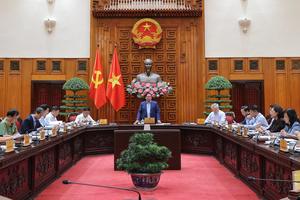 “Đê bao, đê bồi tràn hết, nhưng chúng ta cầm cự được, đê chính sẽ đảm bảo”