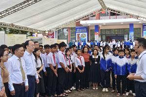 Hàng trăm tư liệu lịch sử trưng bày tại Đắk Lắk, khẳng định chủ quyền Hoàng Sa, Trường Sa