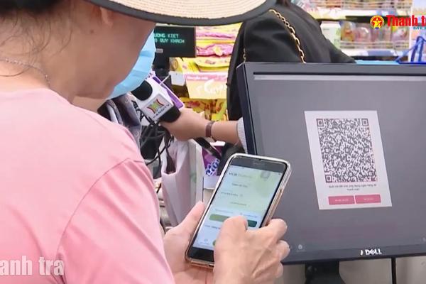 Thanh toán không dùng tiền mặt: Minh bạch góp phần chặt đứt sợi dây cấu kết “quan - thương”