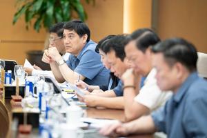 Thế nào là “miễn viện phí ở mức cơ bản”, có miễn viện phí ở bệnh viện tư?