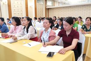 Đồng Nai: 150 cán bộ, hội viên, phụ nữ tham gia tập huấn hướng dẫn xây dựng “Gia đình có sức khoẻ - Không khói thuốc”