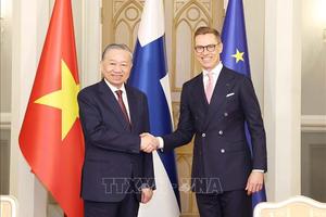 Tuyên bố chung về việc thiết lập quan hệ Đối tác Chiến lược giữa Việt Nam và Phần Lan