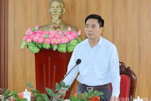 Bí thư Tỉnh ủy Nguyễn Doãn Anh kiểm tra hoạt động chính quyền địa phương 2 cấp tại xã Quảng Chính