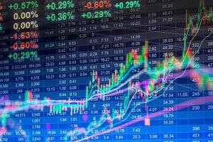 Cổ phiếu bất động sản cuối năm 2025: Biến động phân hóa và triển vọng hồi phục toàn ngành