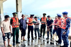 Bộ Tư lệnh Vùng Cảnh sát biển 3: Hải đoàn 32 thực hiện Chương trình “Cảnh sát biển đồng hành cùng ngư dân”