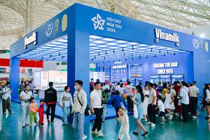 Vinamilk thể hiện "Bản lĩnh Việt Nam - Vươn tầm Quốc tế" tại Hội chợ Mùa Thu 2025