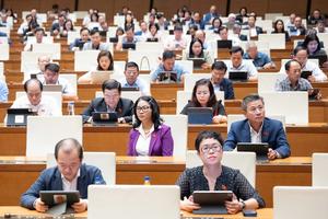 Quốc hội bàn sửa quy định về thuế thu nhập cá nhân, kiểm soát tài sản của cán bộ