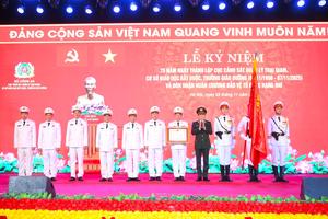 Cục Cảnh sát quản lý trại giam, cơ sở giáo dục bắt buộc, trường giáo dưỡng nhận Huân chương Bảo vệ Tổ quốc hạng Nhì