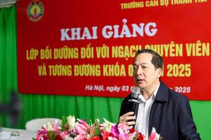 Gần 300 học viên tham gia lớp chuyên viên và chuyên viên chính