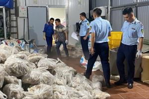 Hà Nội: Triệt phá các đường dây sản xuất, kinh doanh thực phẩm giả quy mô lớn