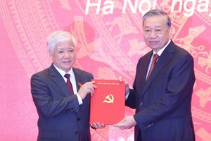 Bộ Chính trị điều động ông Đỗ Văn Chiến giữ chức Phó Bí thư Thường trực Đảng ủy Quốc hội