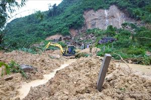 Miền Trung vẫn còn 39 vị trí tắc đường đang khẩn trương xử lý