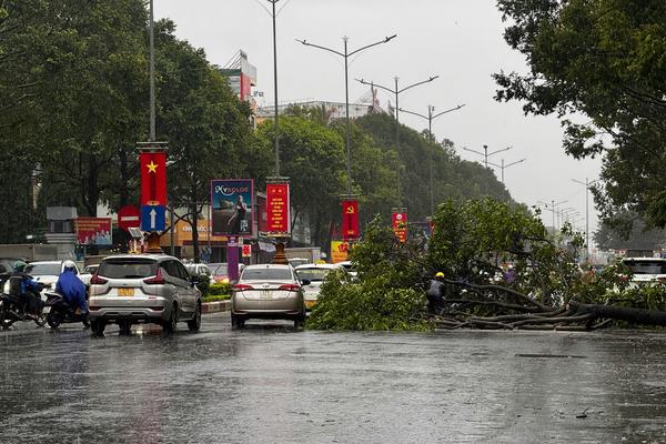 Đắk Lắk chủ động ứng phó với bão số 13 (Kalmaegi), đảm bảo an toàn cho người dân và phương tiện