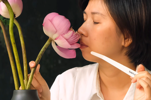 Nghệ sĩ mùi hương Rei Nguyễn cùng Vietnam Airlines đem hương sắc Việt nương theo gió trời