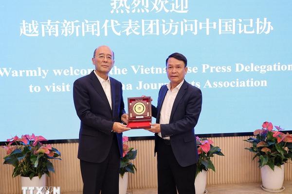 Hội Nhà báo Việt Nam và Trung Quốc: Tăng cường hợp tác, trao đổi nghiệp vụ