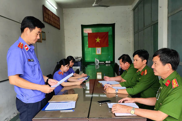 Trực tiếp kiểm sát các vụ việc khiếu nại, tố cáo phức tạp, kéo dài