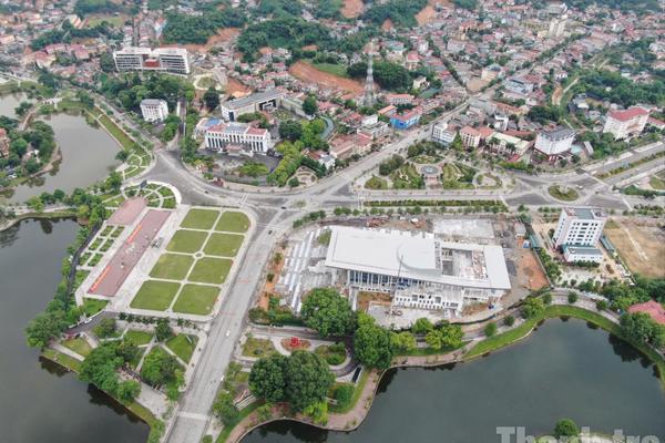 Hạnh phúc là đích đến trong hành trình phát triển Lào Cai