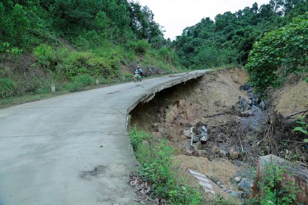 Thanh Hóa: Đường vào hang Con Moong - di sản quốc gia đặc biệt bị sạt lở nghiêm trọng