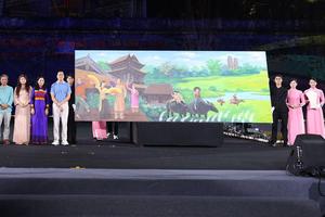 Hai tác phẩm của họa sĩ Ngô Bá Hoàng được đấu giá hơn 1,5 tỷ đồng để ủng hộ đồng bào vùng lũ