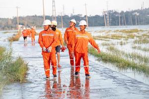 Cấp điện trở lại cho 96% khách hàng bị ảnh hưởng do bão số 13