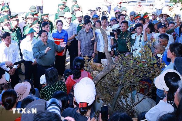 Thủ tướng kiểm tra và chỉ đạo công tác khắc phục hậu quả do bão số 13 tại tỉnh Gia Lai