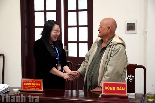 Bắc Ninh: Tiếng cười và sự hài lòng trong buổi tiếp dân tại phường Kinh Bắc