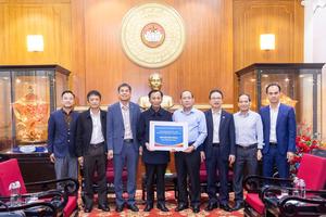 Tấm lòng nhân ái của Hiệp sĩ Đại Thánh giá Lê Đức Thịnh hướng về đồng bào vùng bão lũ