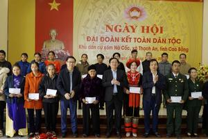 Cao Bằng: Phó Thủ tướng Chính phủ Hồ Quốc Dũng dự Ngày hội Đại đoàn kết toàn dân tộc tại Khu dân cư xóm Nà Cốc, xã Thạch An