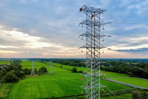 EVNSPC đẩy mạnh ứng dụng công nghệ, mang tiện ích đến khách hàng