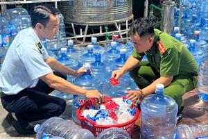 Hàng trăm vụ buôn lậu, hàng giả bị triệt phá: Hà Nội siết kỷ cương thị trường, bảo vệ người tiêu dùng