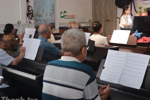 TP Hồ Chí Minh: Cô giáo Trần Thị Thọ và lớp học đàn piano miễn phí