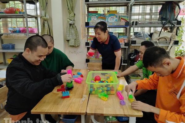 Cô giáo Huyền - Người giữ lửa yêu thương ở Làng Hữu nghị Việt Nam