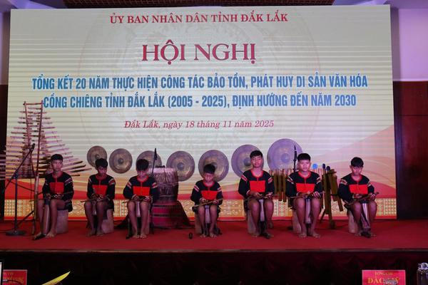 Đắk Lắk: Hai thập kỷ gìn giữ và đánh thức sức sống di sản cồng chiêng