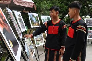 Vang vọng đại ngàn trong triển lãm ảnh “Cồng chiêng – Di sản văn hóa đặc sắc của Tây Nguyên”