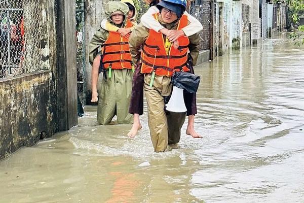 Gia Lai: Chủ động ứng phó mưa lũ, kiên quyết không để người dân ở lại nơi nguy hiểm