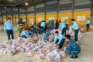 Sẵn sàng triển khai trực thăng cứu trợ đồng bào vùng lũ miền Trung