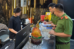 Tội phạm núp bóng karaoke, xoa bóp tại Hà Nội diễn biến phức tạp