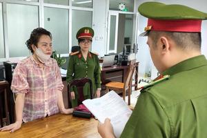 Lợi dụng tâm linh lừa người mê tín của bà đồng Xê