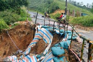 Quảng Trị: Tỉnh lộ 587 xuống cấp nghiêm trọng