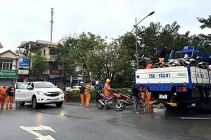 Công ty Điện lực Huế điều động đội xung kích hỗ trợ khắc phục lưới điện sau bão lụt tại Đắk Lắk